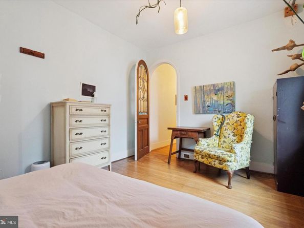 1608 N Dover Street, Philadelphia PA 19121