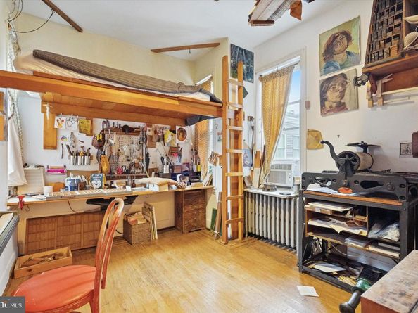 1608 N Dover Street, Philadelphia PA 19121