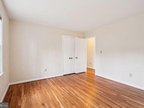 8020 Lakenheath Way, Potomac MD 20854