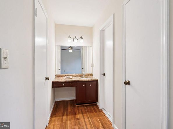 8020 Lakenheath Way, Potomac MD 20854