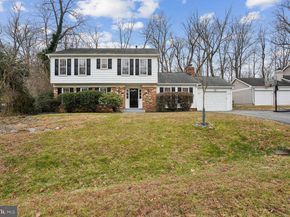 8020 Lakenheath Way, Potomac MD 20854