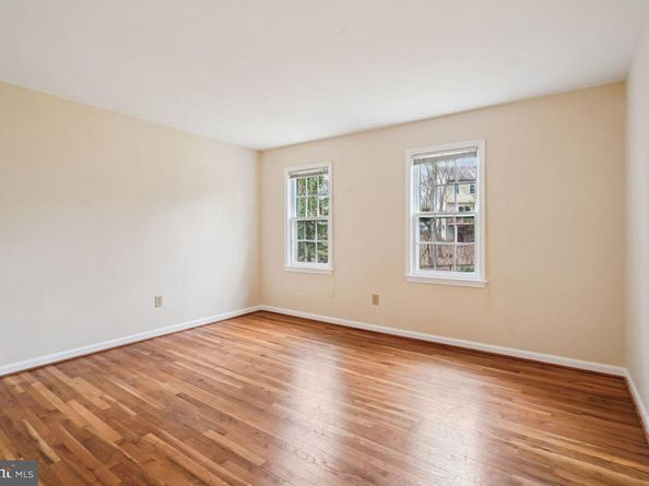 8020 Lakenheath Way, Potomac MD 20854