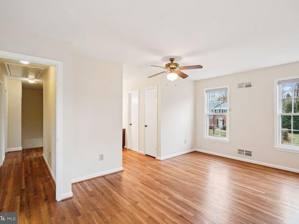 8020 Lakenheath Way, Potomac MD 20854