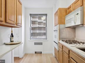 220 W Rittenhouse Square 6F, Philadelphia PA 19103