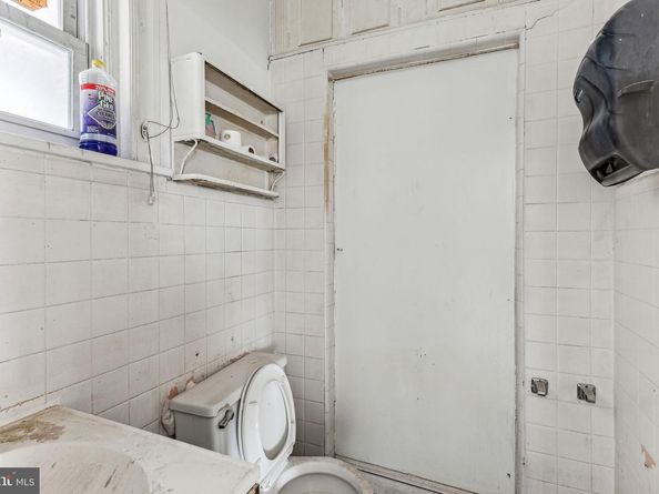 701 N 63rd Street, Philadelphia PA 19151