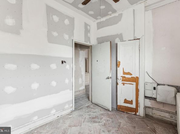 701 N 63rd Street, Philadelphia PA 19151