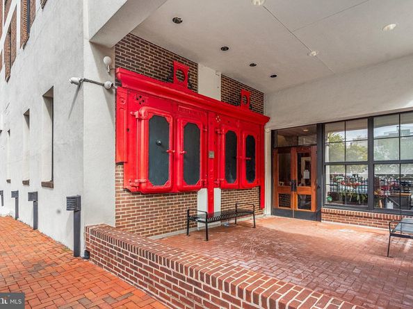 315 New Street 412, Philadelphia PA 19106