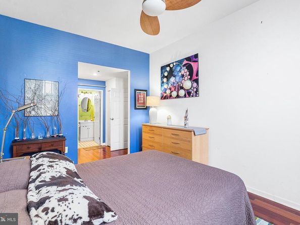 315 New Street 412, Philadelphia PA 19106