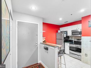315 New Street 412, Philadelphia PA 19106