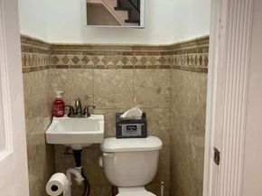 2817 S Alder Street, Philadelphia PA 19148