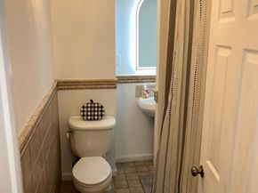 2817 S Alder Street, Philadelphia PA 19148