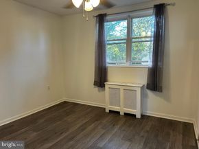 2817 S Alder Street, Philadelphia PA 19148