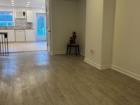 2817 S Alder Street, Philadelphia PA 19148