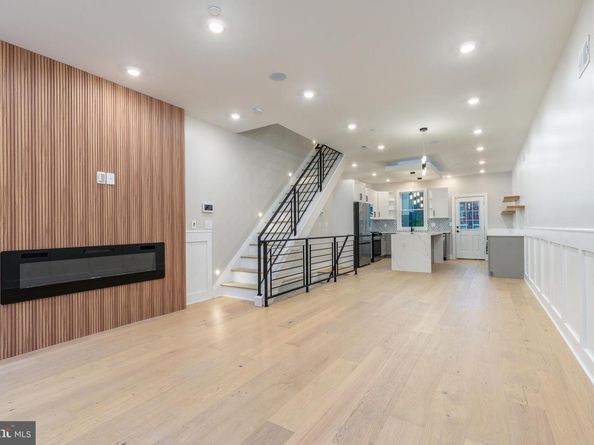512 Manton Street, Philadelphia PA 19147