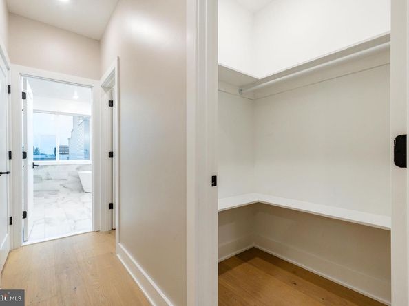 512 Manton Street, Philadelphia PA 19147