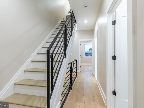 512 Manton Street, Philadelphia PA 19147