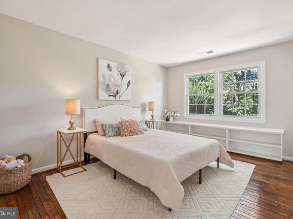 1172 Foxhound Court, Mclean VA 22102