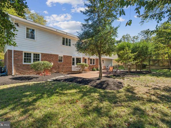 1172 Foxhound Court, Mclean VA 22102