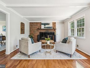 1172 Foxhound Court, Mclean VA 22102