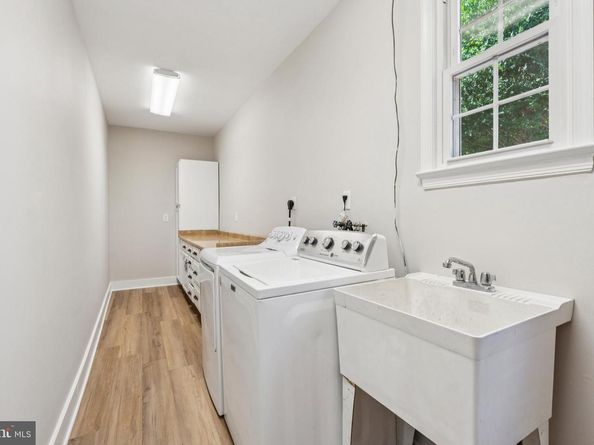 1172 Foxhound Court, Mclean VA 22102