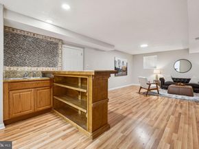 1172 Foxhound Court, Mclean VA 22102