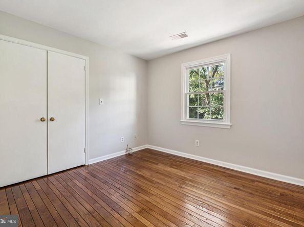 1172 Foxhound Court, Mclean VA 22102