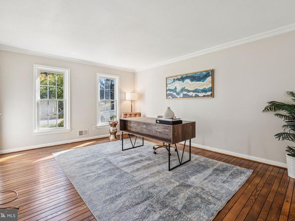 1172 Foxhound Court, Mclean VA 22102