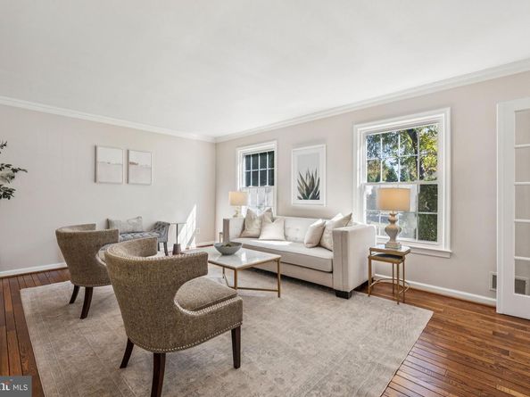 1172 Foxhound Court, Mclean VA 22102