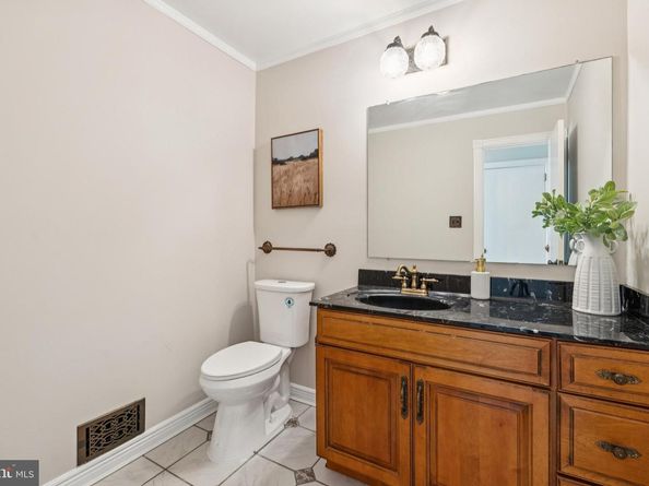 1172 Foxhound Court, Mclean VA 22102