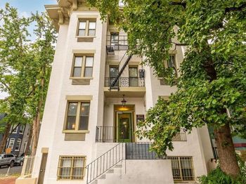 1822 15TH Street NW