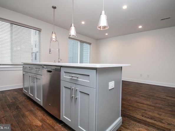 1022 S 2nd Street 4, Philadelphia PA 19147