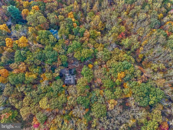 10450 Hunter View Road, Vienna VA 22181