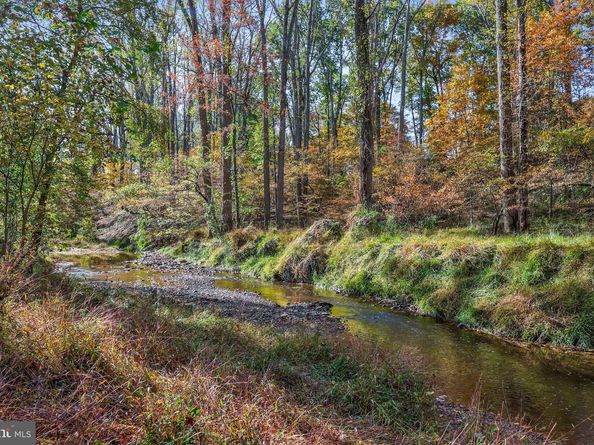 10450 Hunter View Road, Vienna VA 22181