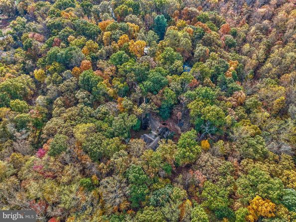 10450 Hunter View Road, Vienna VA 22181