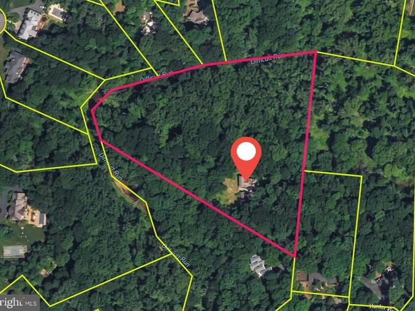 10450 Hunter View Road, Vienna VA 22181