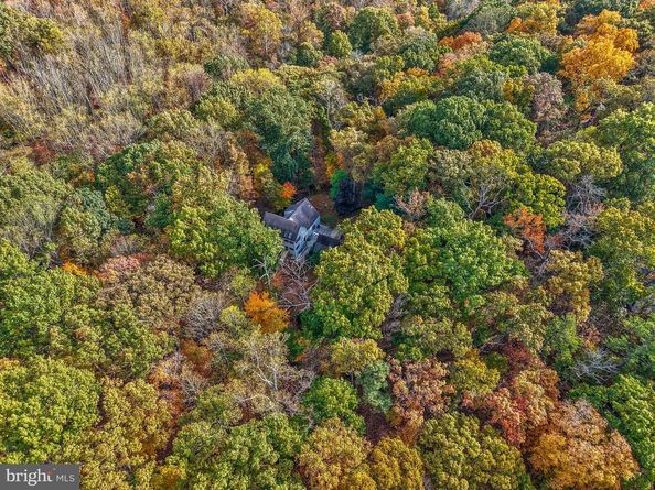 10450 Hunter View Road, Vienna VA 22181