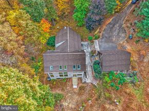 10450 Hunter View Road, Vienna VA 22181