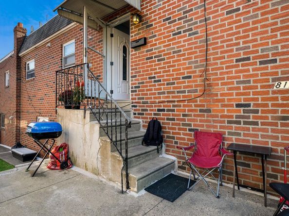 8127 Langdon Street, Philadelphia PA 19152