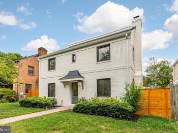 4324 Yuma Street NW
