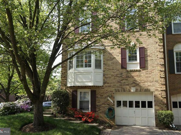 2043 Pieris Court, Vienna VA 22182