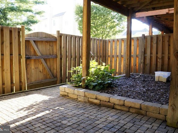 2043 Pieris Court, Vienna VA 22182