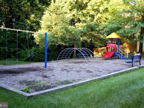 2043 Pieris Court, Vienna VA 22182