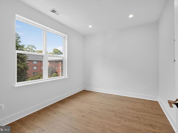 5348 Zenith Overlook, Bethesda MD 20816