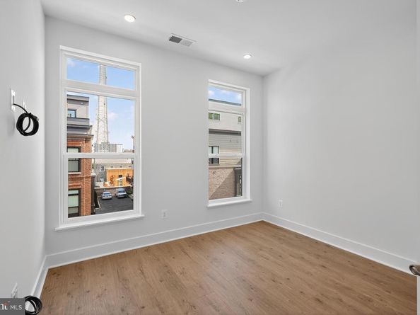 5348 Zenith Overlook, Bethesda MD 20816
