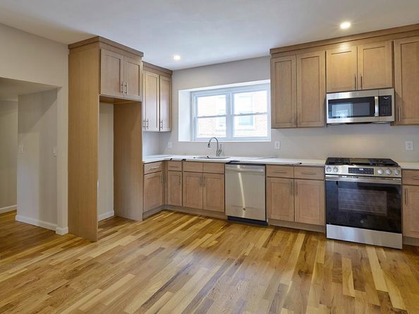 2211 N 51st Street, Philadelphia PA 19131