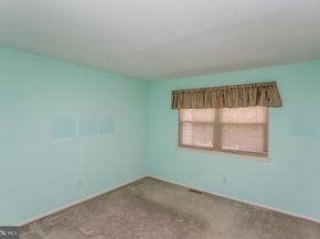 15 Barrel Stave Circle, Horsham PA 19044