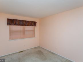 15 Barrel Stave Circle, Horsham PA 19044