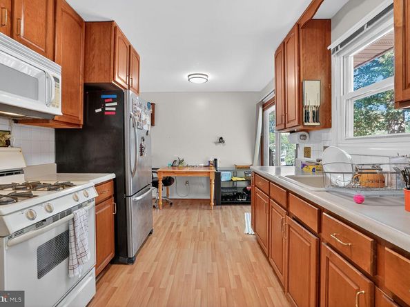 1405 Ross Drive SW, Vienna VA 22180