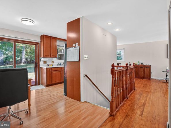 1405 Ross Drive SW, Vienna VA 22180