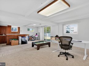 1405 Ross Drive SW, Vienna VA 22180